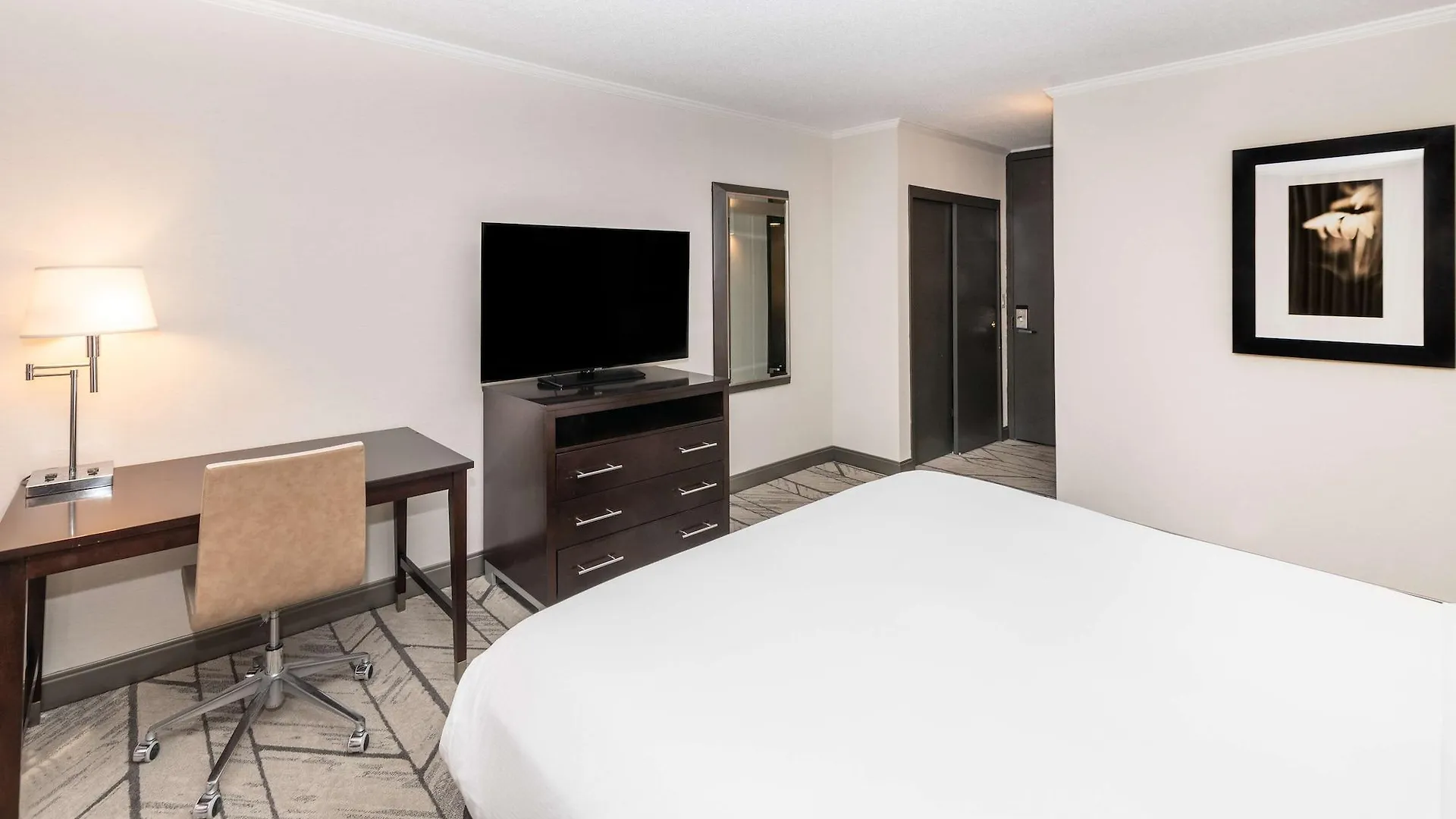 ****  Hotel Doubletree By Hilton Newark Penn Station, Nj Estados Unidos