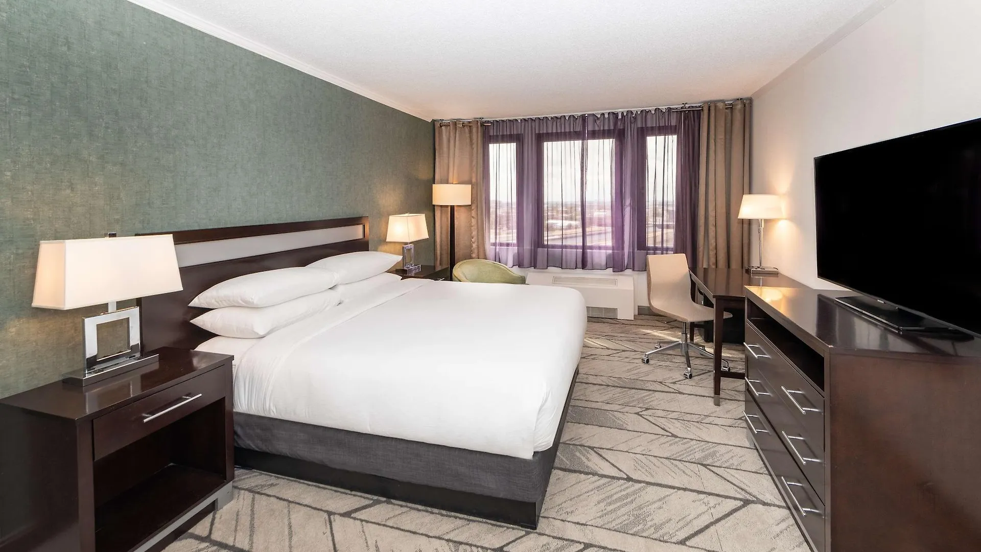 Hotel Doubletree By Hilton Newark Penn Station, Nj 4*,