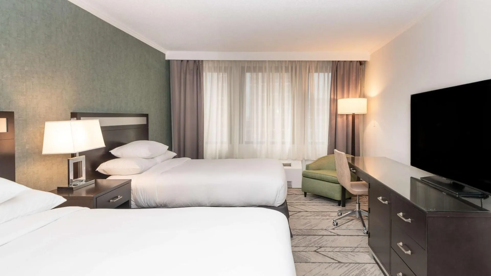 Hotel Doubletree By Hilton Newark Penn Station, Nj