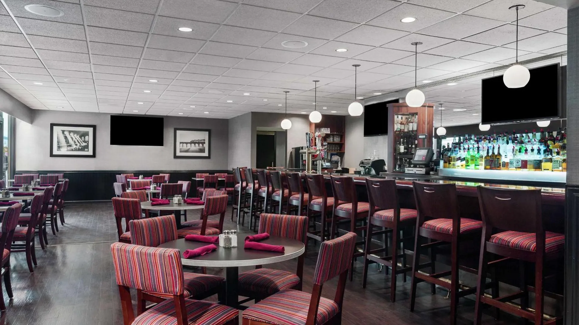 Hotel Doubletree By Hilton Newark Penn Station, Nj