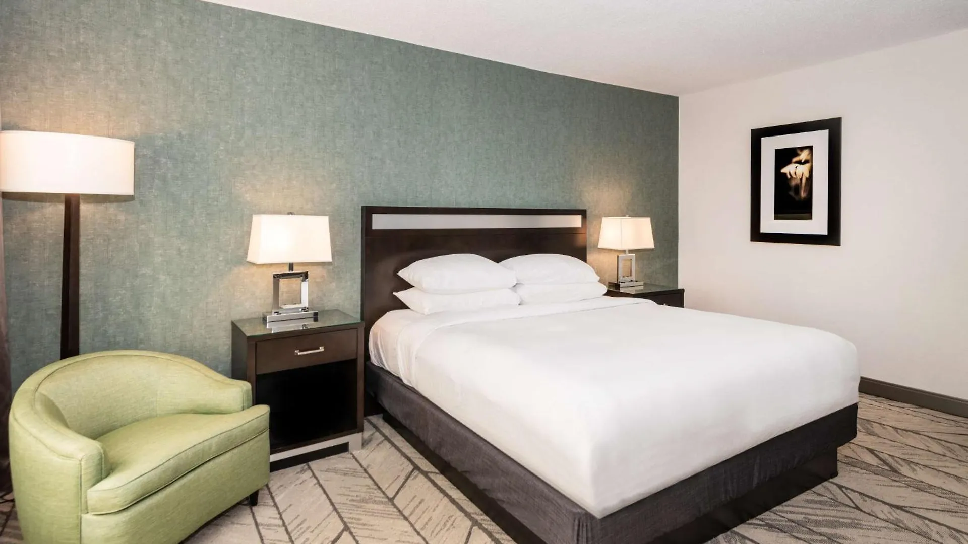 Hotel Doubletree By Hilton Newark Penn Station, Nj